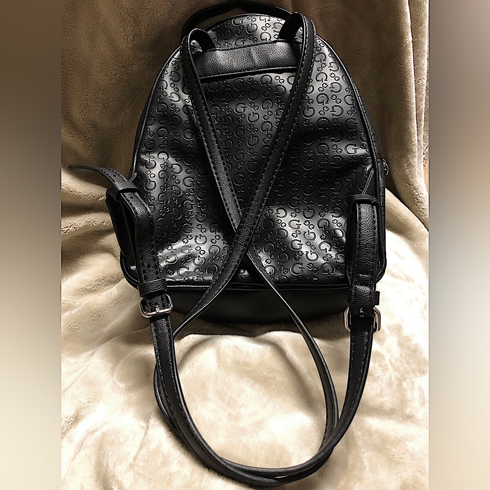 Guess Mini Backpack - image 3